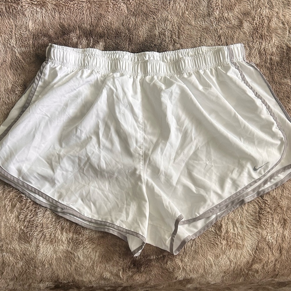 Nike Women's Dri-FIT Tempo Short